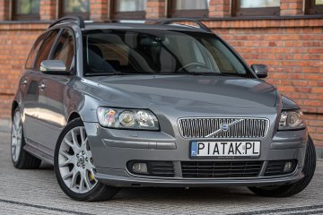 Volvo v50 2,5 turbo benzyna  R-Design atrakcyjny wygląd SERWISOWANY