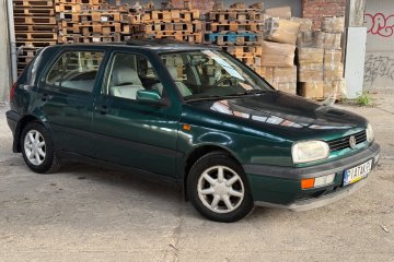 Volkswagen Golf III, 1,6 benzyna, szyberdach, elektryczne szyby hak
